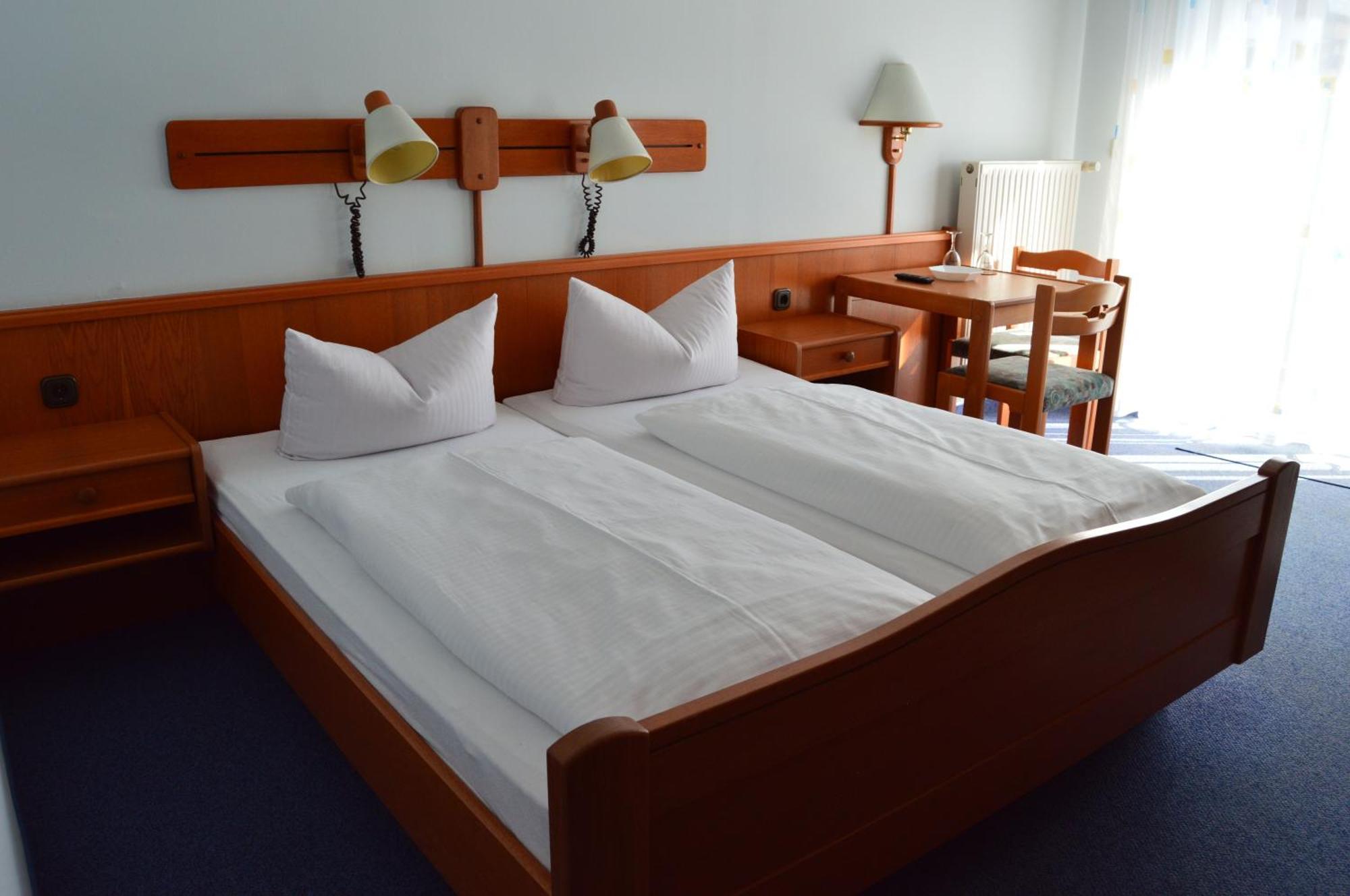 Gasthof-Pension Fraenkische Schweiz Obertrubach Luaran gambar