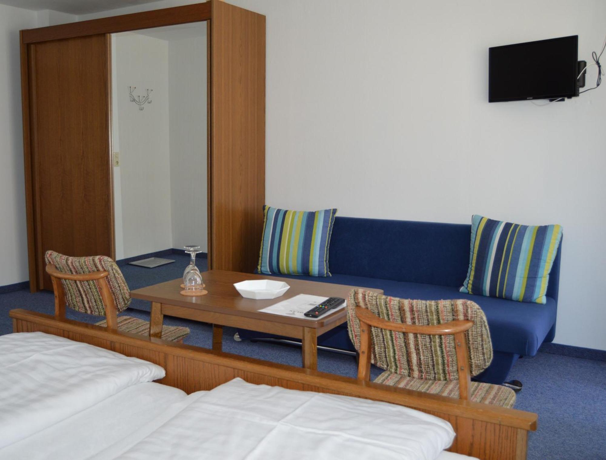 Gasthof-Pension Fraenkische Schweiz Obertrubach Luaran gambar